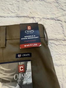 Chaps Chino Hose 40x30 falten- & schmutzabweisend vorne flach dunkelbeige, Neu mit Etikett - Bild 1 von 7