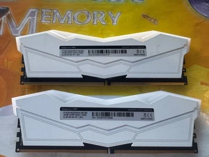 T-FORCE RGB 2x16GB 32GB DDR5 PC5-41600 5200MHzMEMORIA DESKTOP FF4D516G5200HC40CBK - Foto 1 di 2