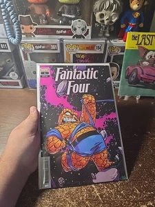 Fantastic Four #1 Skottie Young 5-teilige Verbindungsvariante - Bild 1 von 16