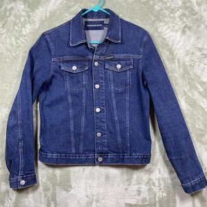 Calvin Klein Jeans Denim Jacket Women’s Sz Med Blue Dark Wash Short Trucker - Picture 1 of 16