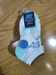 Skechers Boys Low Cut Socks Glow In The Dark Shoe Size 11-3.5 Sock Size 7-8.5 - Picture 1 of 10
