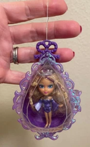 Mattel Barbie Peek-A-Boo Petites Doll & Case 2007 Amethyst February Ashlyn #19 - Picture 1 of 9