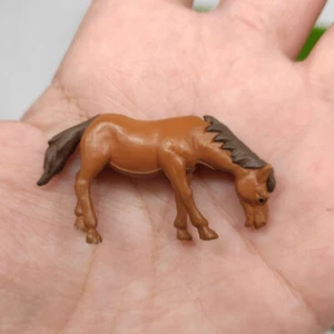 6PC Miniatures 1:87 Table Scale HO/OO Horse Racecourse Farm Animals Model Sand - Picture 1 of 6