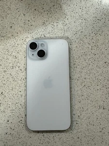 iPhone 15 avec TikTok - Photo 1 sur 2