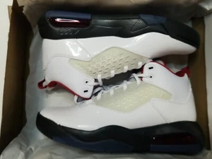 Men's NIKE Jordan Maxin 200 White Black Basketball Shoes CD6107-101 Size 9.5 - Picture 1 of 6