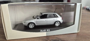 Audi A3 1:43 Silber Facelift 5-türig 8L Minichamps wie neu OVP rotes I - Bild 1 von 7