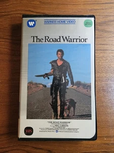 The Road Warrior Warner Brothers (1983) Clamshell VHS Mel Gibson, George Miller - Imagen 1 de 5