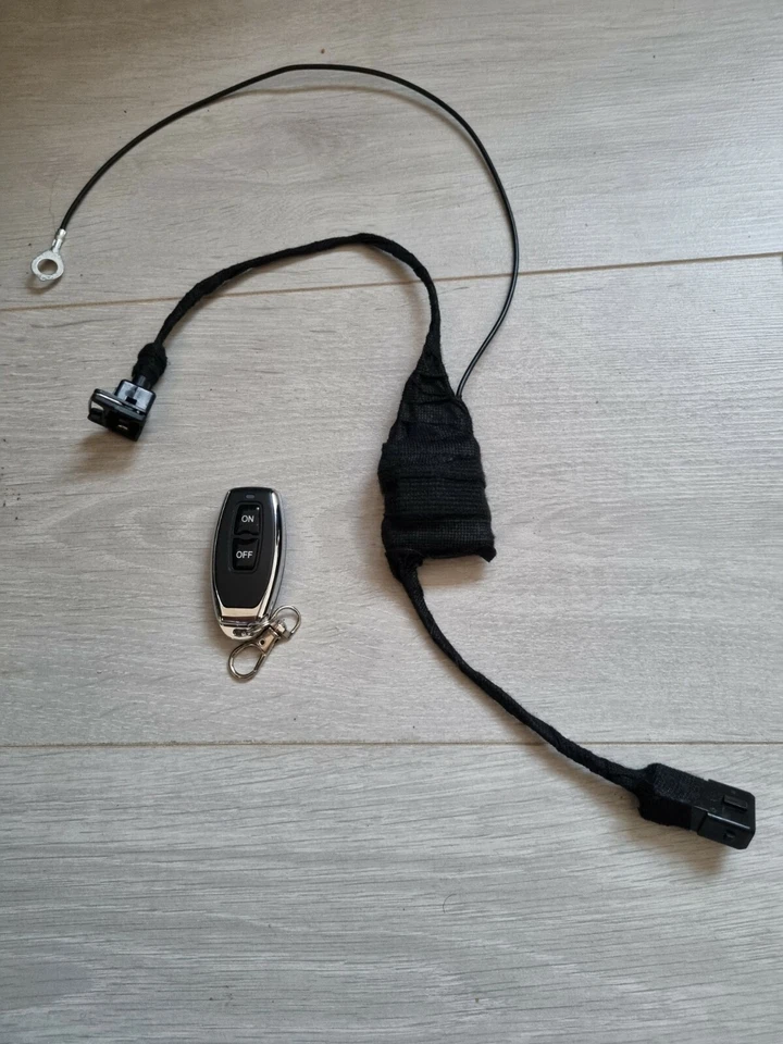 Bmw 335i/135i/m5 f10/PORSCHE 911/cayenne wirless Exhaust valve Controller  - Image 1 of 3