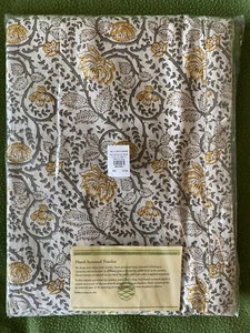 Williams-Sonoma 70 x 90 Indoor Outdoor Umbrella Yellow Floral Cotton Tablecloth - Picture 1 of 12