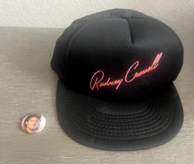 Sombrero de camionero de cantante músico Rodney Crowell de colección y pasador de botón de 1,25"" Foto 1 de 4