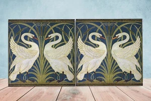 Juego de 2 Azulejos Cerámicos Art Nouveau Walter Crane Cisnes y Diseño Floral Decoración de Pared - Imagen 1 de 3