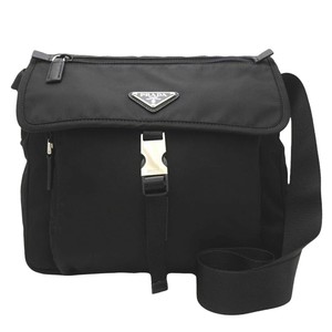 prada shoulder bolsa mens