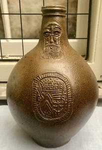Nice quality Bellarmine jug, 17th century with 3 crowned Coats of Arms German - Picture 1 of 9