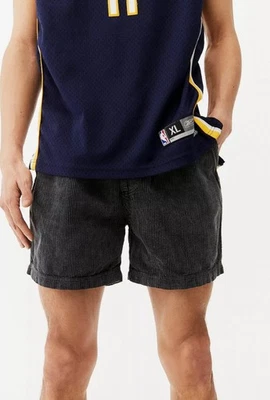 Pantalones cortos de pana Urban Outfitters negros lavados con ácido para hombre talla grande Foto 1 de 4