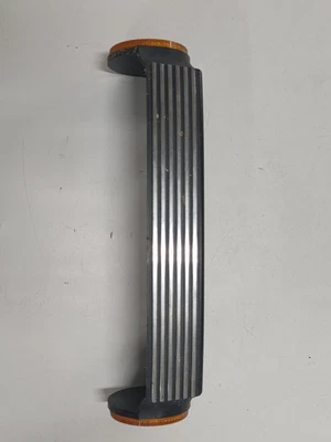 1977 Suzuki GS550B emblema capa garfo dianteiro 51870-47000 - Imagem 1 de 4