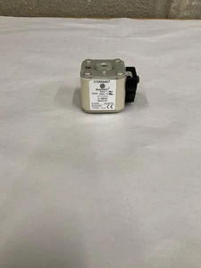 Fusible Bussmann 170M4467 1BKN/50 700A 690VAC IEC 700VAC - Imagen 1 de 4