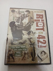 Riot On 42nd Street DVD Horror Brand New Factory Sealed - Foto 1 di 2