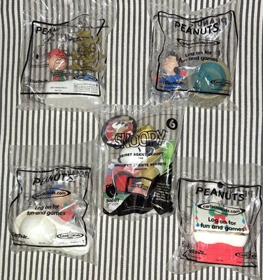 SELLADO NUEVO EN CAJA JUEGO COMPLETO DE 5 JUGUETES DE NAVIDAD Carls Jr y McD SNOOPY SPY - 2002 Foto 1 de 4