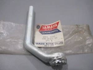 NOS Yamaha OEM Right Footrest 1967 YDS5 YM2C 156-27421-00 - Picture 1 of 3