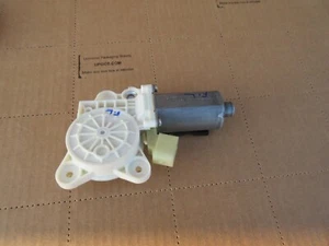 2006 MERCEDES-BENZ SLK 280 FRONT LEFT WINDOW MOTOR A1718201342 - Picture 1 of 4