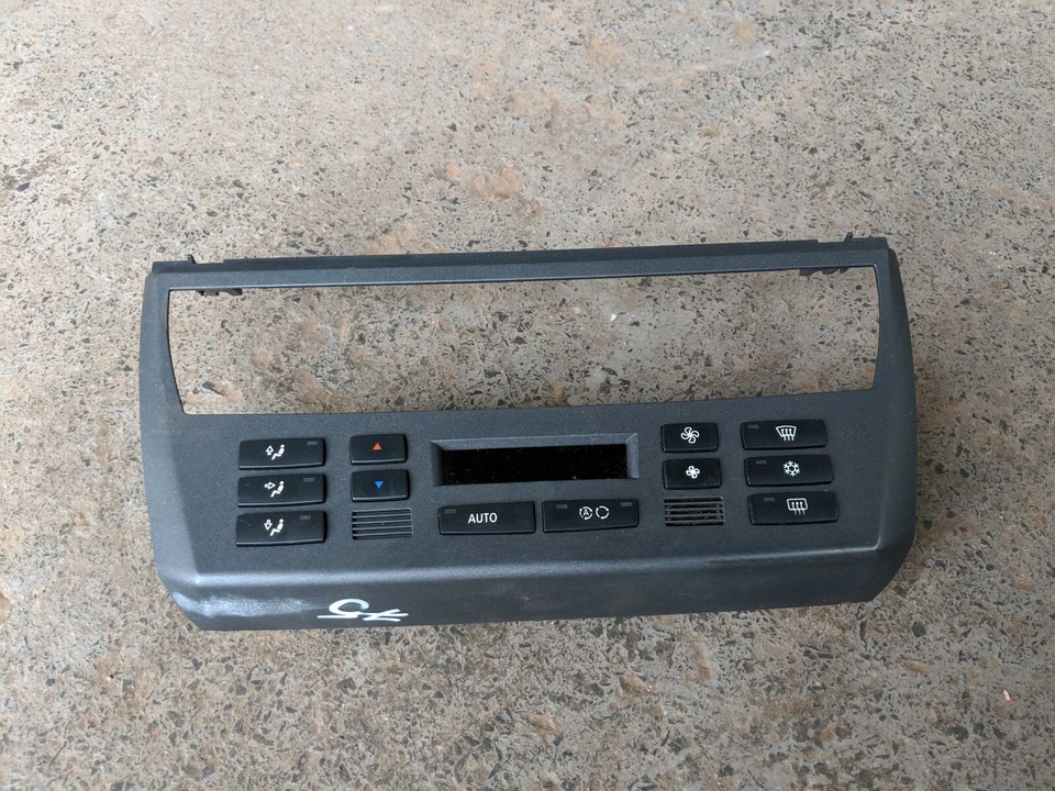 BMW X3 E83 HEATER CLIMATE TEMPERATURE CONTROL PANEL 64113415204 - Image 1 of 3