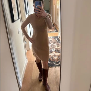 Neiman Marcus 100% Cashmere Collection Pullover Kleid Camel Beige Nude Strick Small - Bild 1 von 12