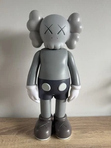 kaws companion Figure - Picture 1 of 10