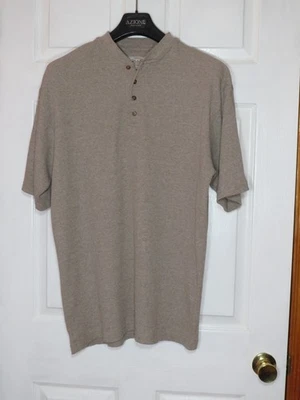 Bugle Boy Short Sleeve Men's 1/4 Button Size Large Tan V Neck Shirt - Image 1 of 4