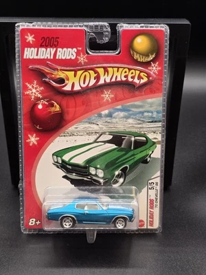 2005 Hot Wheels 1947 Chevy Fleetline Holiday Rods Satin Blue 2/5 1:64 Christmas - Image 1 of 4