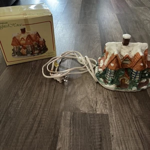 Vtg Christmas Village Ceramic Light Up House Made In Taiwan R. O. C. - Picture 1 of 9