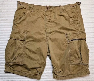 Levi's Cargo Shorts Mens 36 Brown Khaki Adjustable Waist Pockets - Picture 1 of 12