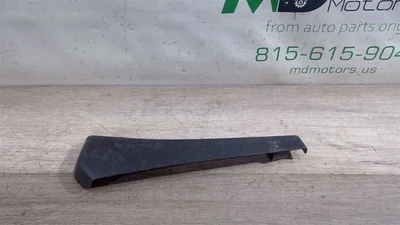 Cubierta del marco del asiento delantero derecho Chevrolet Tahoe 2017-2019 OEM L0526424 Foto 1 de 4