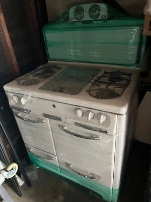 Horno de cuña blanco 36" ancho x 55” alto Foto 1 de 3