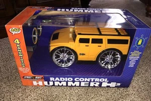 Vintage Radio Control Yellow Hummer Brand H2 New In Box Street Beatz GM Licensed - Picture 1 of 8