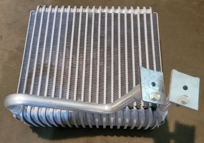 NOS - Evaporador, Nº de pieza EV 4447PFXC - se adapta a Volvo S70 Foto 1 de 2