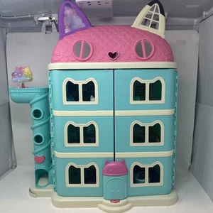 Gabby’s Dollhouse cat themed With Accessories Not Complete Tested! - Picture 1 of 5