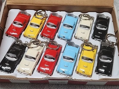 Llavero de colección NoS Kinsmart 1955 Ford Thunderbird Die Cast Metal 1:64 Foto 1 de 4