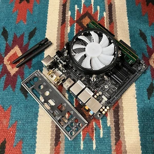 GIGABYTE H170N-WIFI ITX Motherboard Combo •i7-6700 •24GB RAM 250GB SSD W10 RGB - Photo 1/16