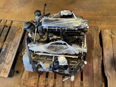 2008-2013 BMW M3 E90 E92 E93 S65 4.0L V8 ENGINE MOTOR *DAMAGED* *READ DESCRIPT* - Image 1 of 4