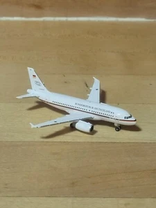 Herpa 1/500 Luftwaffe A319 - Picture 1 of 2