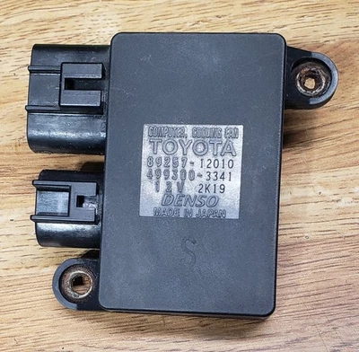 2009-2019 TOYOTA COROLLA SEDAN COOLING FAN CONTROL MODULE DENSO 89257-12010 - Image 1 of 4