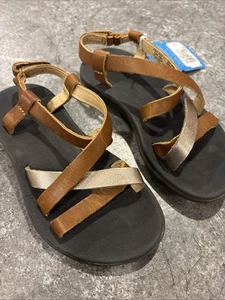 Girls Olukai Sandals Upena Gold Brown Summer Shoes 9 Strap Back - Picture 1 of 4