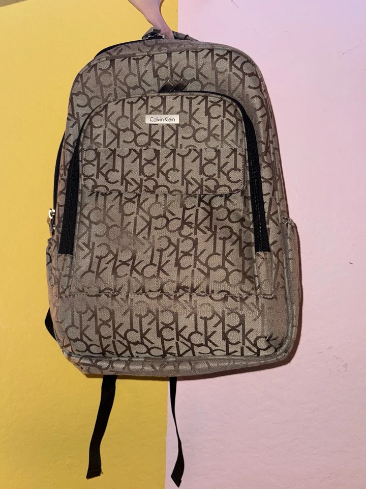 Mochila de equipaje Calvin Klein Foto 1 de 4