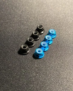 Losi Mini B / Losi Mini T 2.0 Wheel Nuts - 2 sets of 4 - Light Blue And Black - Picture 1 of 2