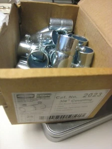 RACO 2023 3/4" COUPLING (BOX OF 25) ***NIB*** - Picture 1 of 4