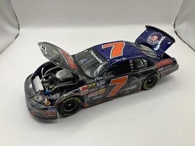 1:24 Acción 2010 #7 Lionel Coleccionables en todo el país Josh Wise Foto 1 de 3