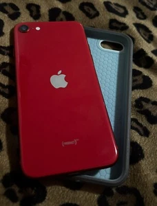 Apple iPhone SE (2nd Generation) - 64 GB - Red (Unlocked) (CA) - Photo 1 sur 6