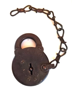 Mastodon Eight Lever Padlock With Chain - No Key - Picture 1 of 2