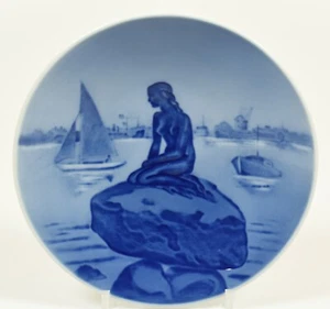 Very Pretty Royal Copenhagen Little Mermaid Porcelain Trinket Dish #4356 - Picture 1 of 2