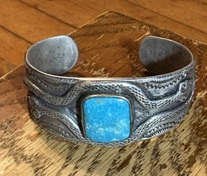 RARE & Beautiful Sterling & Turquoise Bracelet By Silversmith BUFFALO Free Ship! - Picture 1 of 13